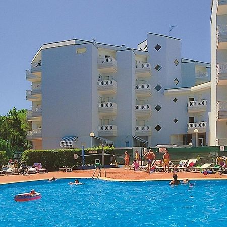Residenza Rubin Lejlighed Lignano Sabbiadoro Eksteriør billede